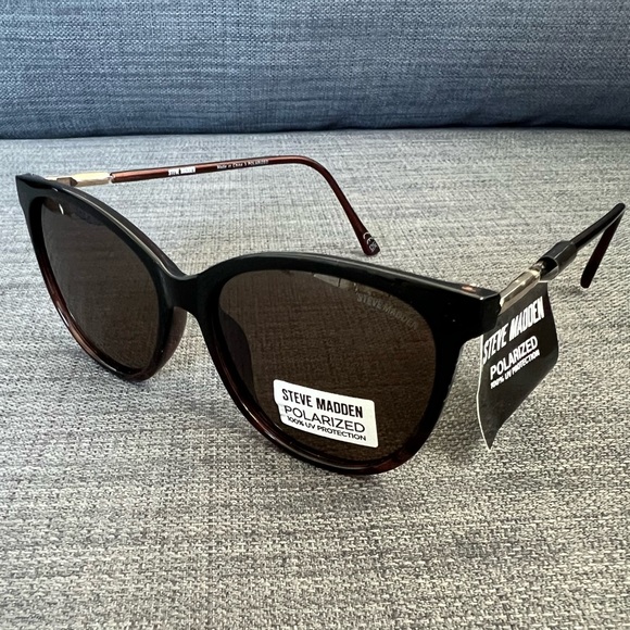 Steve Madden Accessories - NWT STEVE MADDEN SUNGLASSES EYEWEAR ACCESSORY